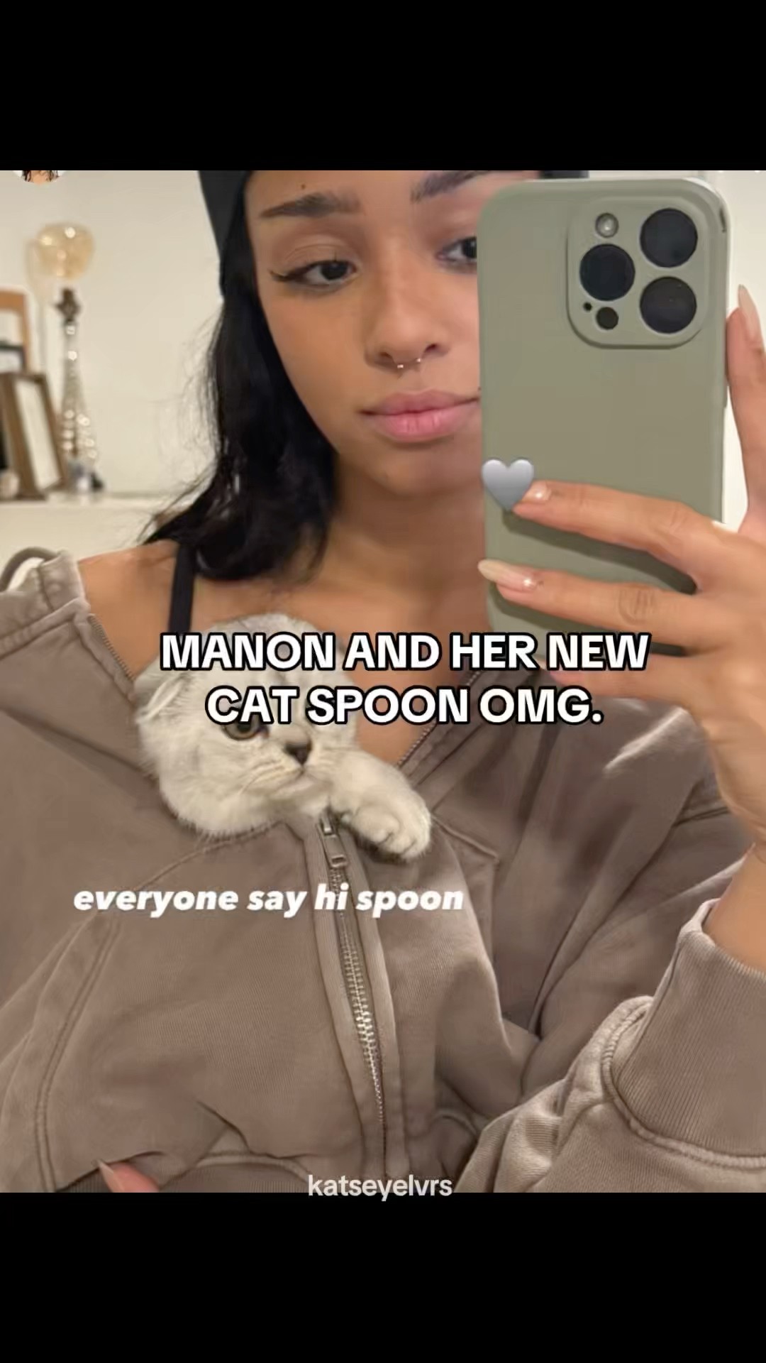 Clairo - Pretty Girl - YouTube