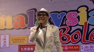 王雷 - 说说唱唱 / 用生命所爱的人 (闽南歌曲) 歌台 @ 马来西亚美食街 开幕典礼 Wang Lei - Banter /  "Love Of My Life" song GeTai