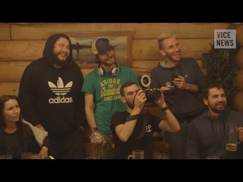 Видео: Репортаж VICE NEWS про Noize MC в Иркутске.