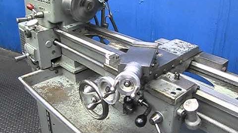 CLAUSING 10" x 36" GEARED HEAD BENCH LATHE - #4913