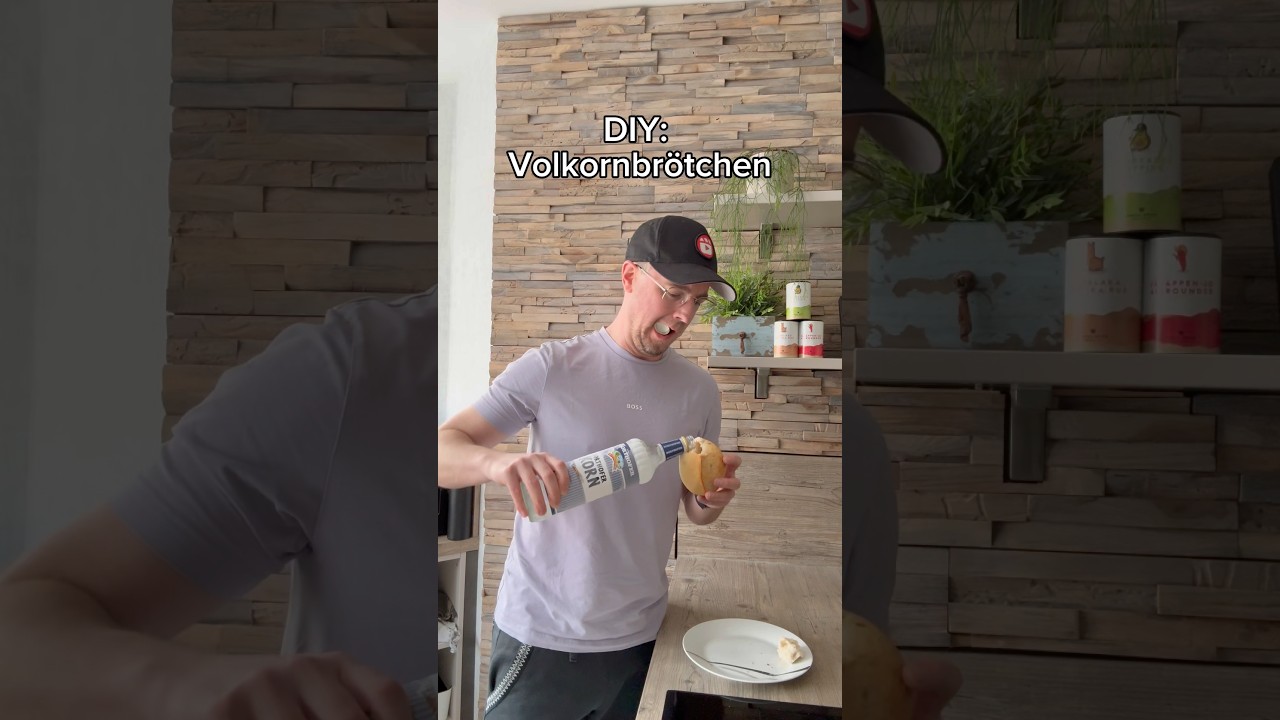 Lecker und gesund 😇#remixinator #lustigevideos #vollkorn #korn #brötchen