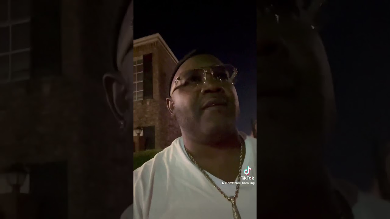 Watch Late night, early morning, studio session#hiphopmusic#I know my engineer tired#musicgenre 🎶🎤 on YouTube Watch Late night, early morning, studio session#hiphopmusic#I know my engineer tired#musicgenre 🎶🎤 on YouTube