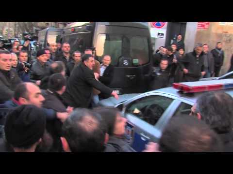 ვინ ცემა თაქთაქიშვილი