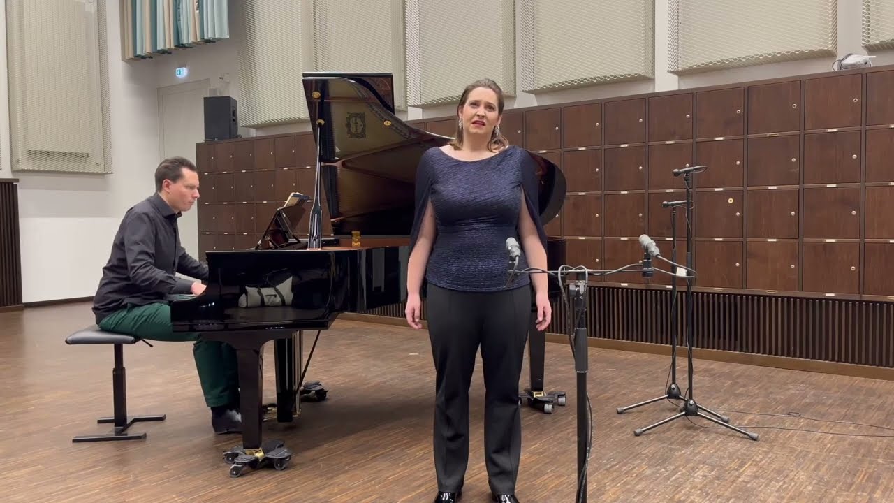 A. Berg: "Und ist kein Betrug" (Marie / Wozzeck)