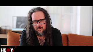 KORN : Jonathan Davis has a message for you!