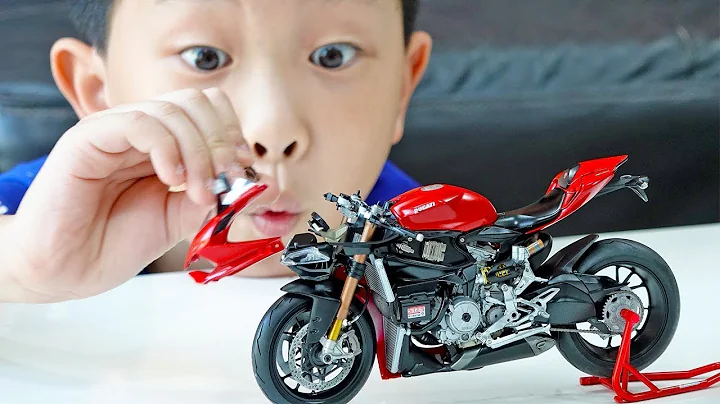 Yejun play in toy sportbike with power wheels