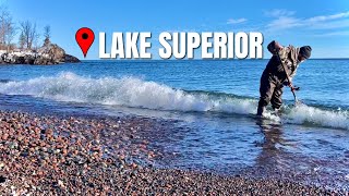 First ROCKHOUNDING adventure of 2023 // Exploring Lake Superior Beaches
