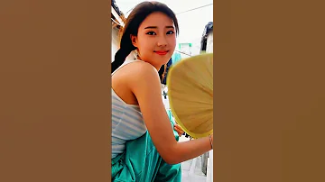 Charming Women Their Enchanting Grace Beauty Beautiful Goddess Charms Girls 