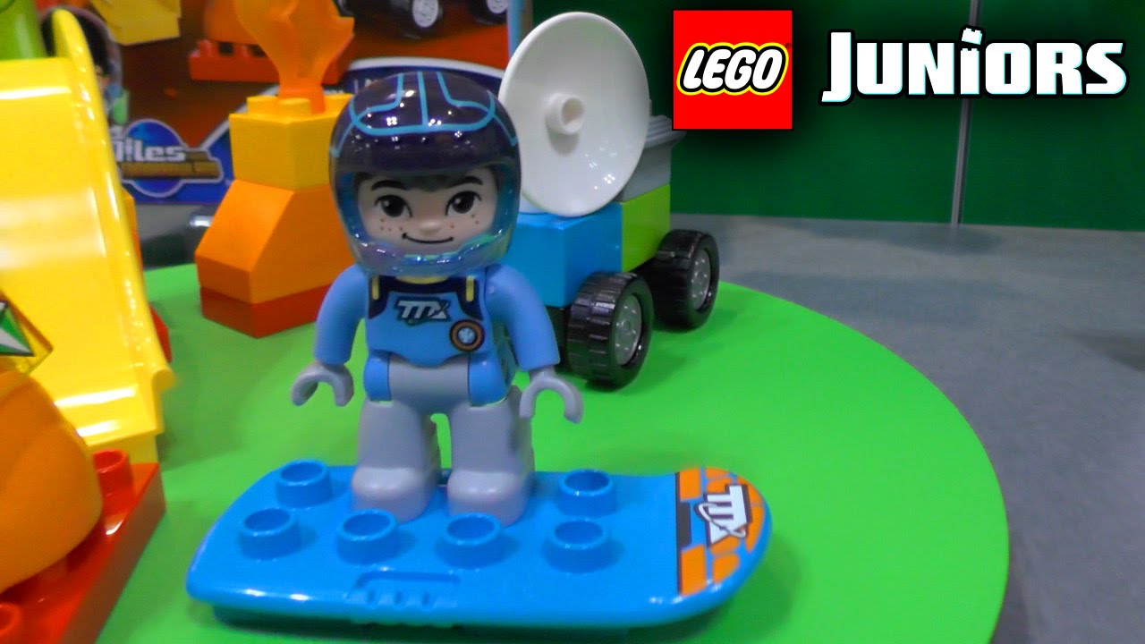 Lego Juniors Duplo 2016 - Push Train Sofia First, Mickey & Miles - YouTube