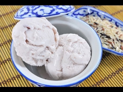 วีดีโอ: วิธีทำไอศกรีมข้าวขาว Rice