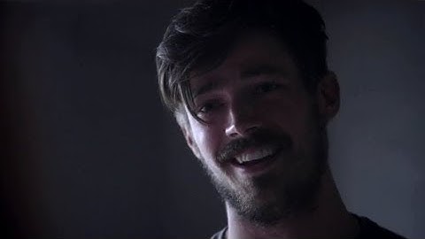 The Flash | Season 4 | Team Flash Finds Barry but He is All Screwed Up | The CW