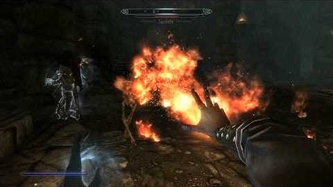 Elder Scrolls 5 Skyrim - Mage Gameplay (Labyrinthian)