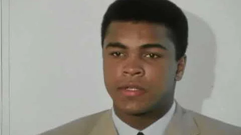 Muhammad Ali Refuses Army Induction in April 28, 1967 Press Conference