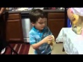 Vídeo divertido. ¡Un plátano de regalo de Navidad!