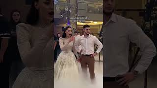 Porfavor Contratemos Profesionales