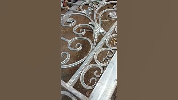 Vệ sinh CỬA CỔNG SẮT MỸ THUẬT thật kĩ trước khi sơn/phúc thiên vlog