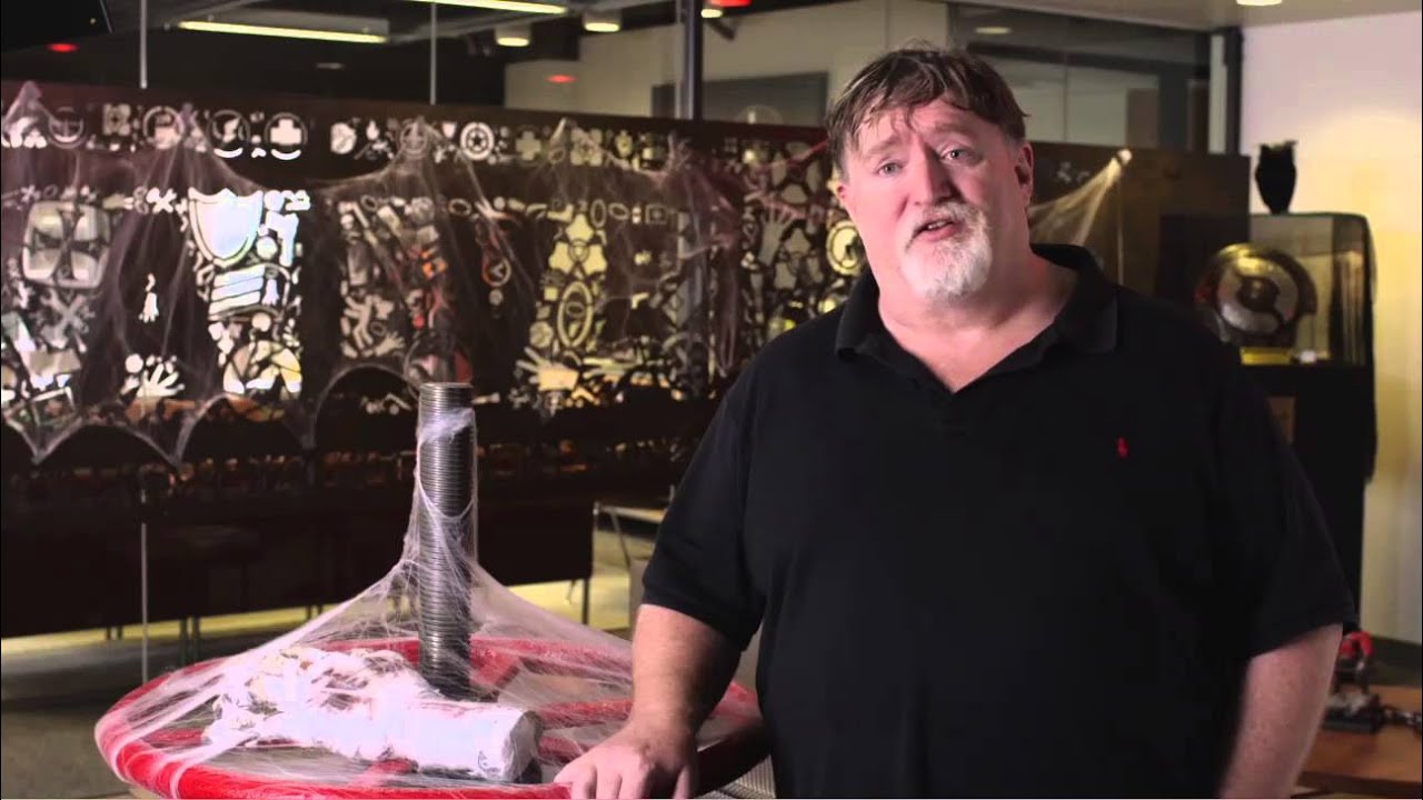 PC wins Golden Joystick Award for 'Ultimate Hardware of All Time,' accepted  by Gabe Newell PC