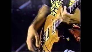 Vignette de la vidéo "Santana - Black Magic Woman/Gypsy Queen/Oye Como Va Live In Santiago 1992"