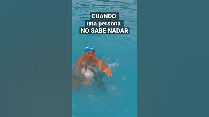 🎬 ¿Por qué se HUNDE quién NO SABE NADAR? Medio terrestre Vs. acuático #shorts #markastle #natacion