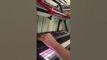 Making some Synthwave on the Circuit Tracks and SP404 #dawless