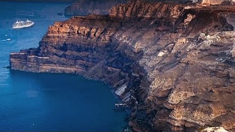 Did Atlantis Really Have Indoor Plumbing?