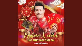 Bên Em Mùa Xuân