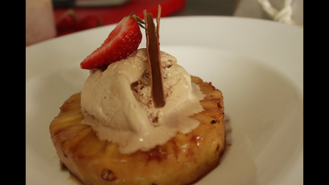 Piña caramelizada con helado de turron - YouTube