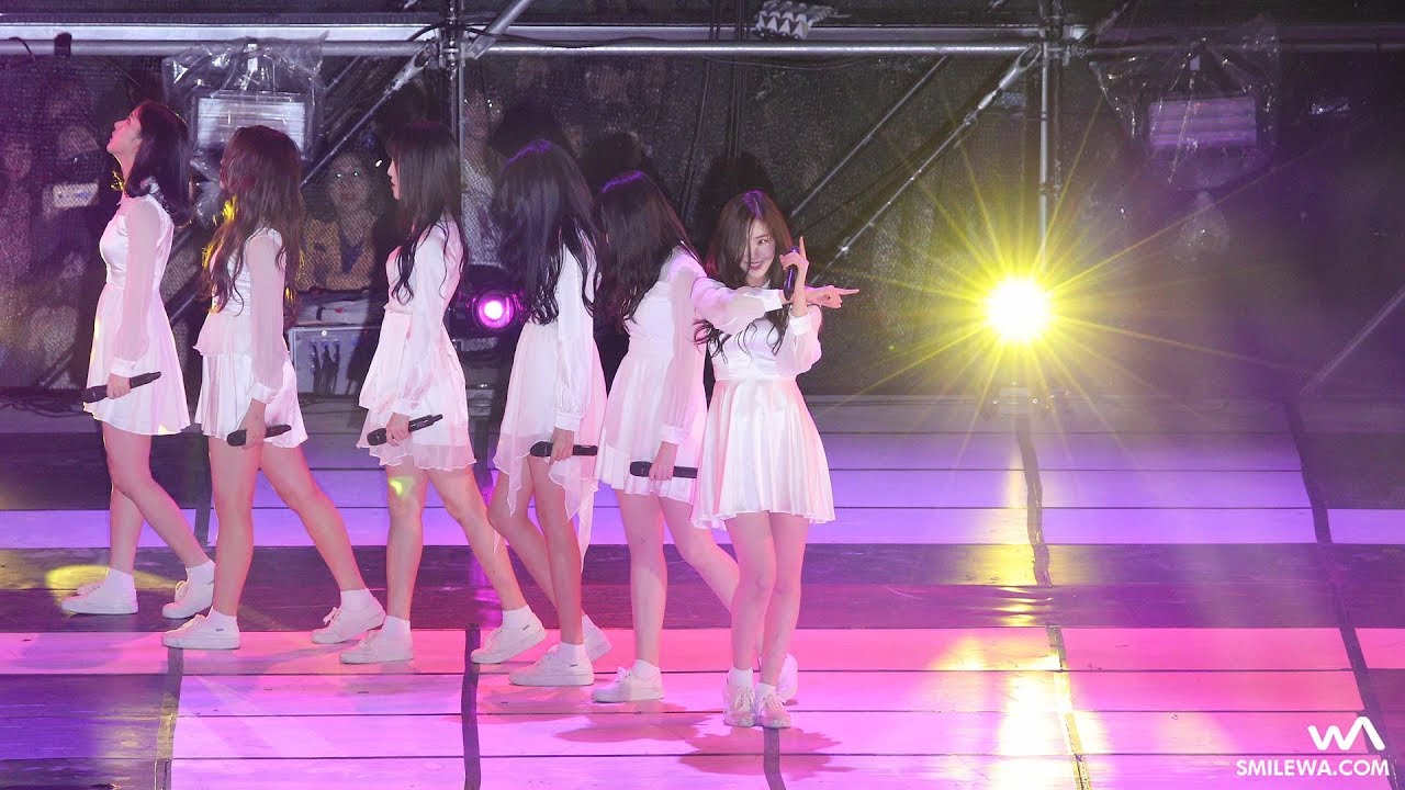 171021 여자친구 (GFRIEND) '시간을 달려서 (Rough)' 4K 직캠 @평창 올림픽 응원 페스티벌 4K Fancam by -wA-