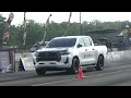 Toyota Hilux Thailook Drag Race