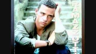 Watch Eros Ramazzotti Completamente Enamorados video