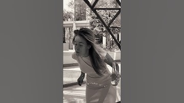 CAPTURE ATTENTION IN THE FIRST FEW SECONDS