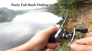 Early Fall Bank Fishing in the river  ▏ Bass Fishing