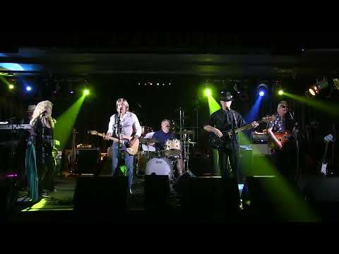 ''FREE FALLIN'' - PETTY THIEVES @ Token Lounge, June 2026