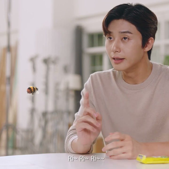 Download lagu Breathe In Nature with Bumble B – Ri-Ri-Ricola | 15s | MYSG | RICOLA