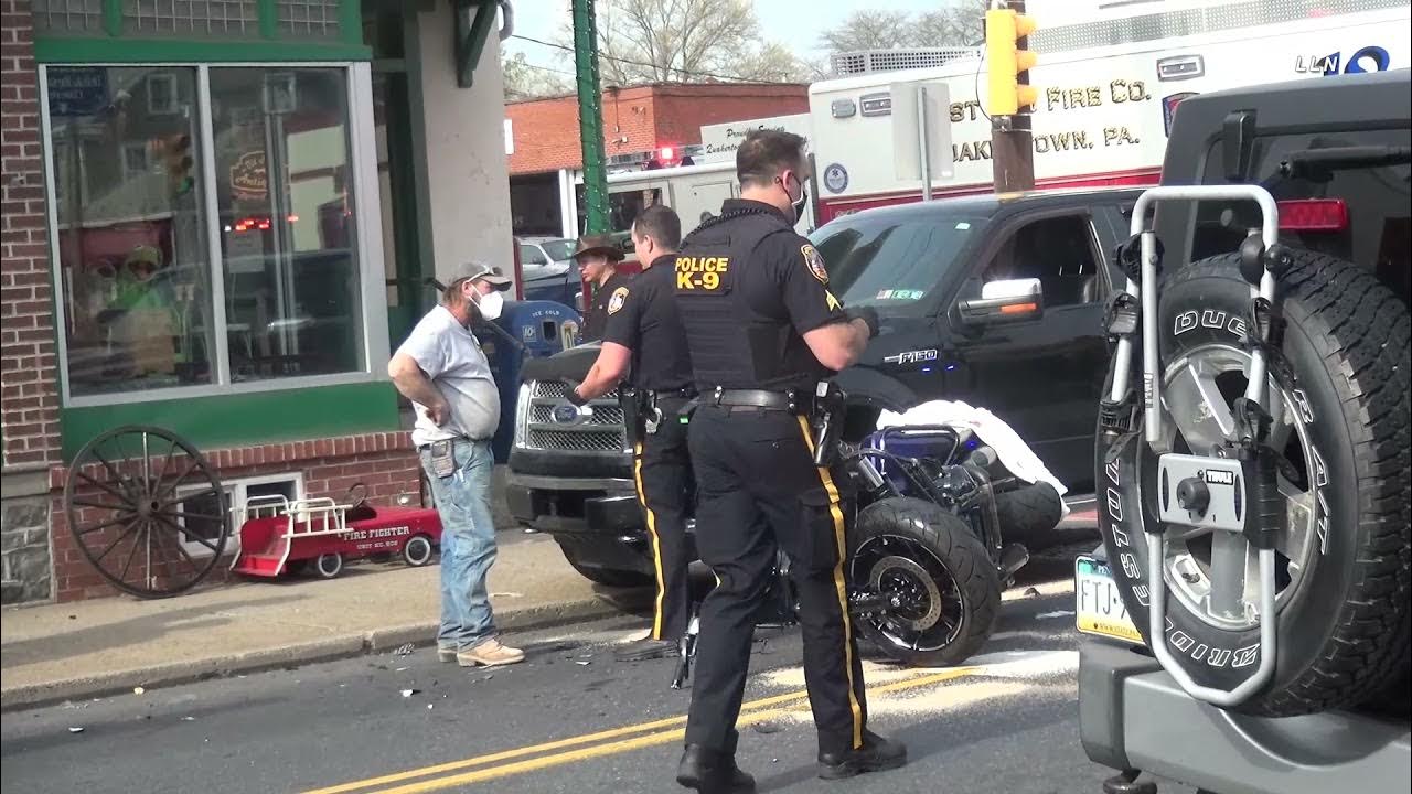 SERIOUS CAR VS MOTORCYCLE CRASH IN QUAKERTOWN YouTube