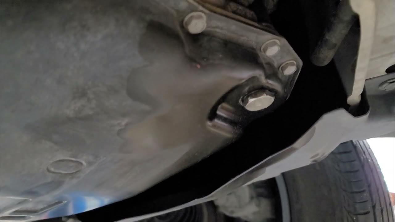 2014 NISSAN VERSA CHANGE TRANSMISSION OIL - YouTube