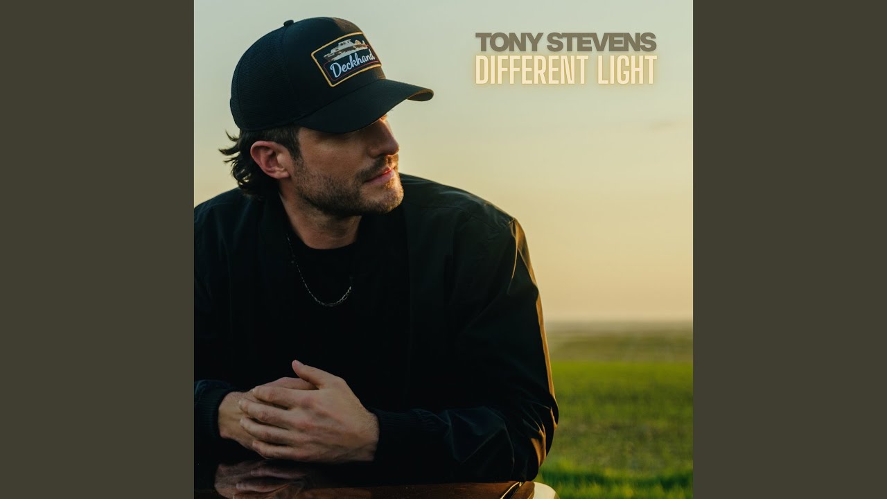 Different Light auf YouTube ansehen Different Light auf YouTube ansehen
