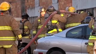 Raw: Canton Cleveland Ave fire