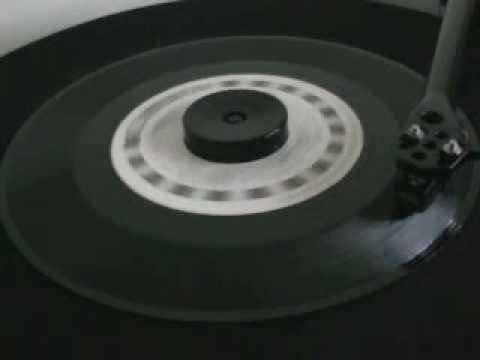 Chance Eden — 60's Blue-eyed Northern Soul ! Chance Eden - Barefoot Through The Grass