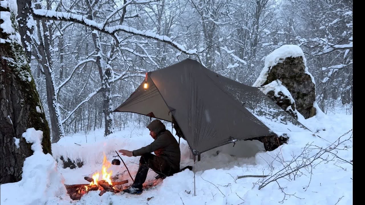 Building a Survival Shelter Under a Fallen Tree 🌲 | Clay Stove & Winter ...