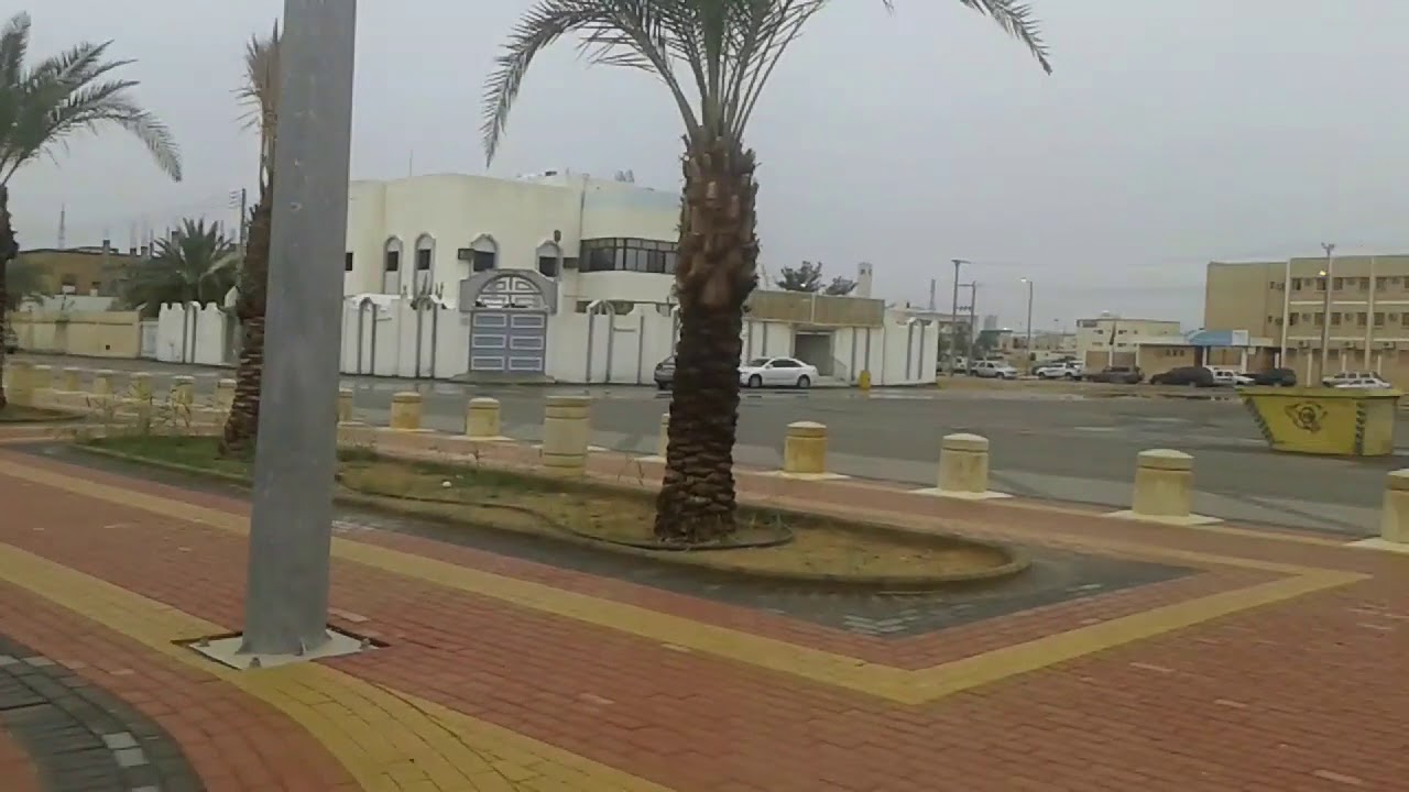 جولة فى بعض شواع حى العزيزية بسكاكا  بمنطقة الجوف