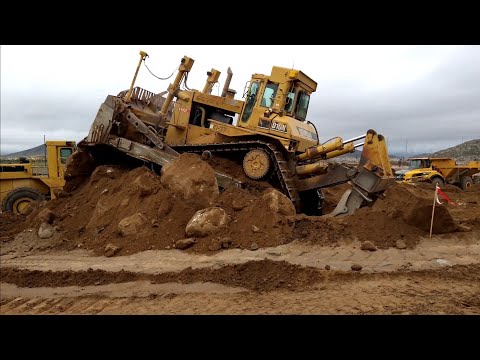 キャタピラー トラクター CAT D10N キャタピラー トラクター CAT D10N