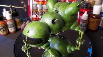 Assembling and Painting Star Bug from Red Dwarf