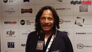 Mahesh Aney Onwinning Cinematographer Of The Year At Digital Studio India Awards
