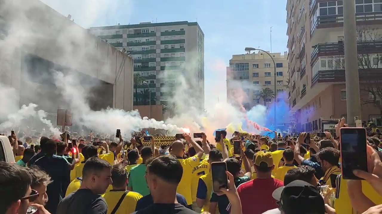 Recibimiento a Carranza del Cádiz CF en el partido Cádiz Elche 07/05/22