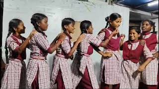 Our School Ups Tadoor Children Dance In Boat