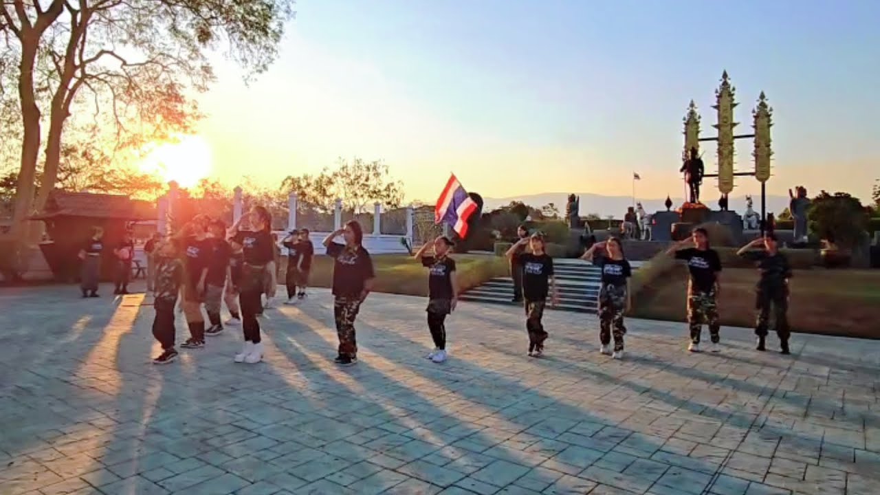 แผ่นดินไทย ออกแบบท่าเต้นโดยครูหน่อง ครูหญิง ครอบครัว ATZ ร่วมทำคอนเท้นฝากเป็นกำลังใจให้เราด้วยนะค้ะ