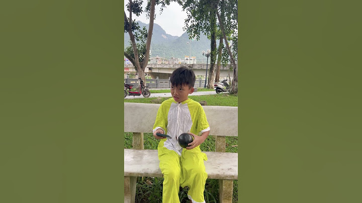 Boy playing ball with dwarves ⚽😂😘 #shorts  #shortvideo #shortstiktok