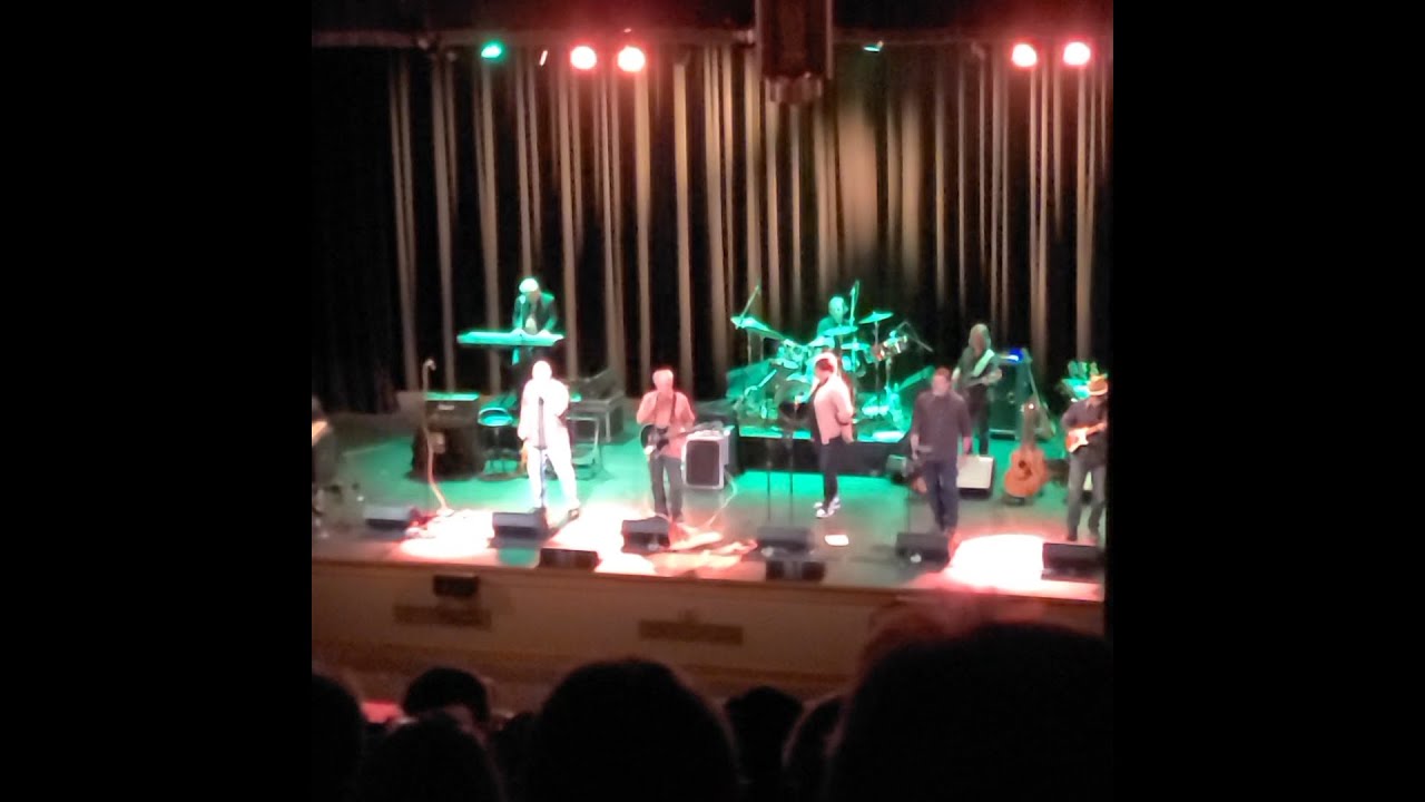 Minnesota Travel Guy Rocks To The Fabulous Armadillos || Eagles Tribute ...