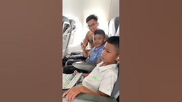 Cậu  Bé Mũ Vàng p9 | Người Rừng & Mũ Vàng Lần Đầu Được Đi Máy Bay - Tippi VIPs  #tippitv